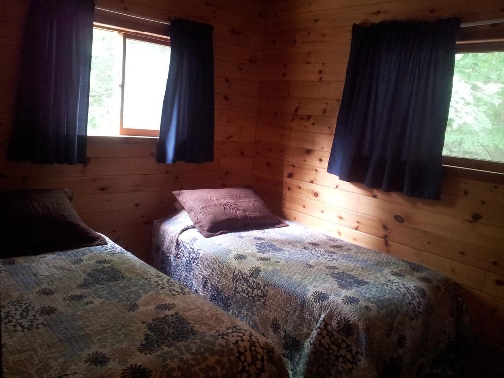 Red Lodge Resort Little Current Pokoj fotografie
