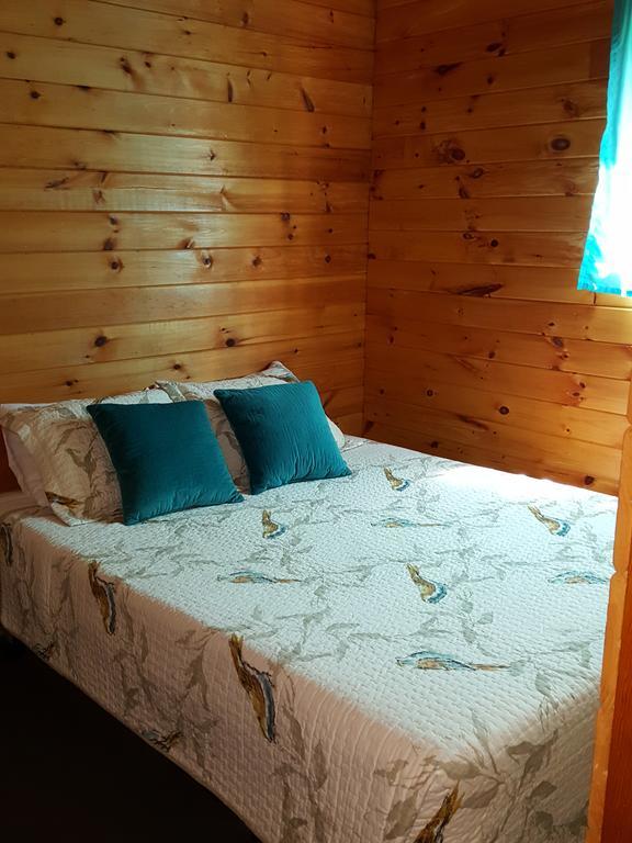 Red Lodge Resort Little Current Pokoj fotografie