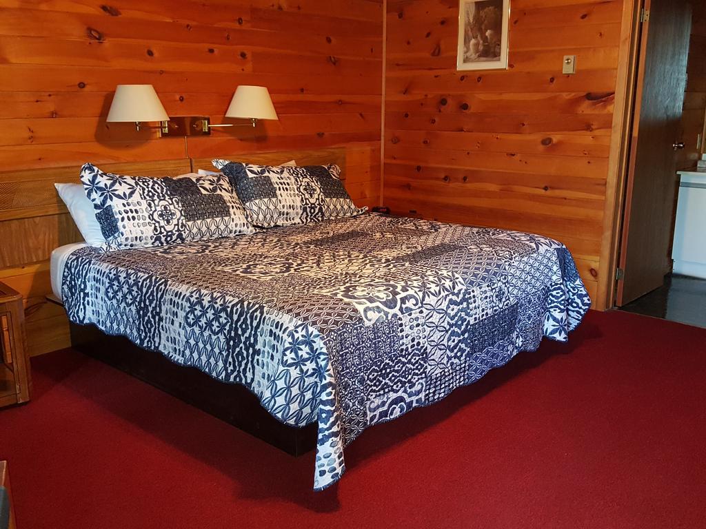 Red Lodge Resort Little Current Pokoj fotografie